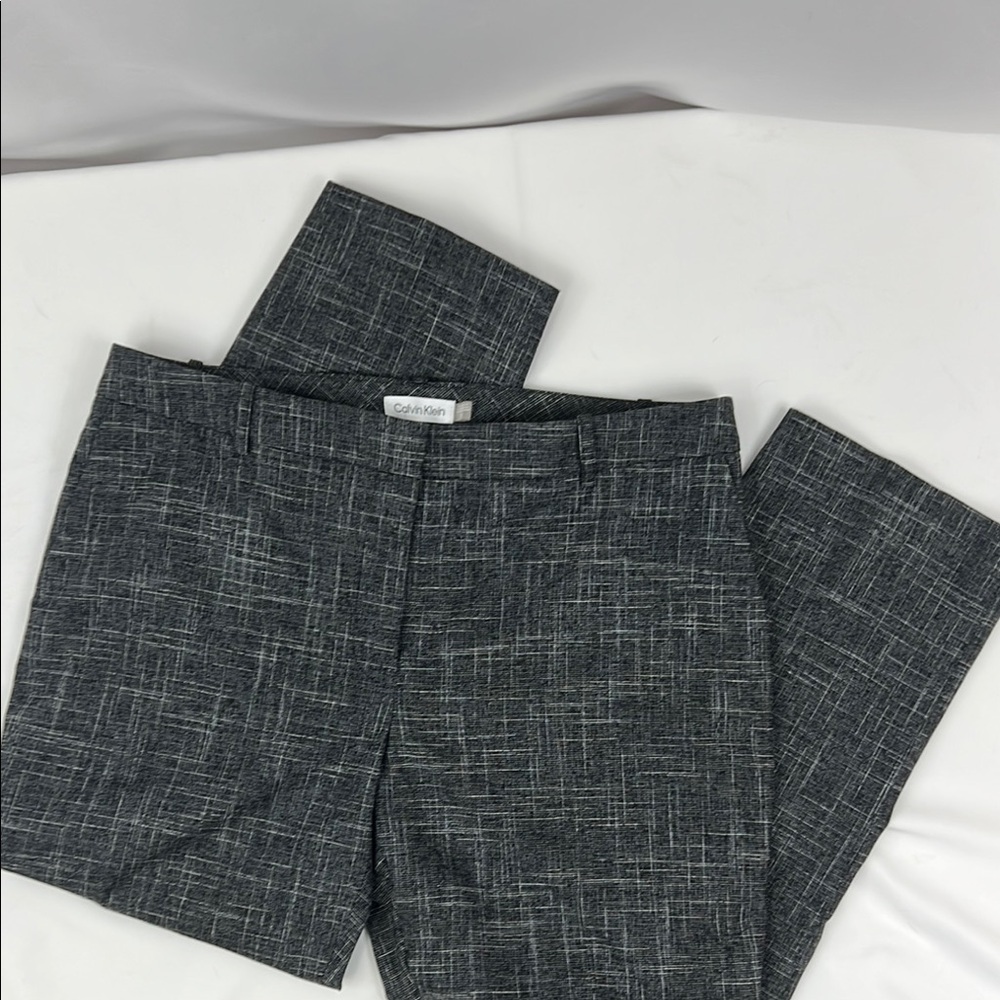 Calvin Klein Modern Dark Gray with Abstract White‎ Lines Office Chinos Size 12
